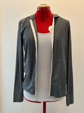 Vuori - Charcoal Zip Hoodie with Contrast Trim - Women's Size Extra Small